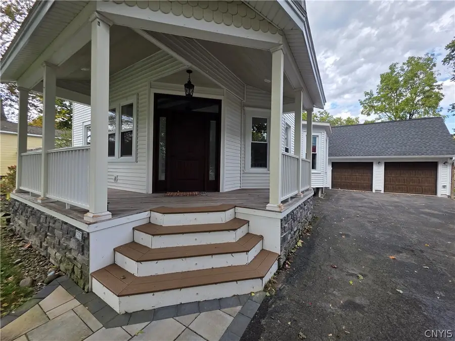 206 3rd Street, Liverpool, NY 13088 - #2