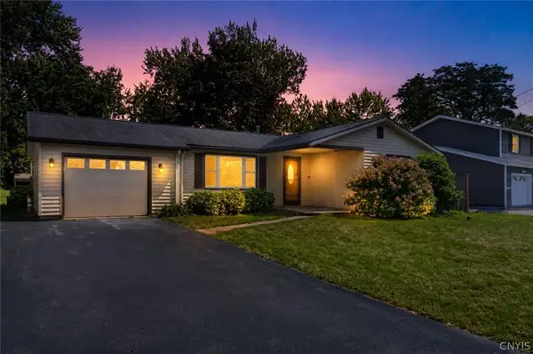 7886 Walnut Place, Liverpool, NY 13090