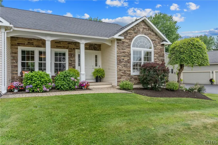 3295 Oak Brook Road, Baldwinsville, NY 13027 - #3