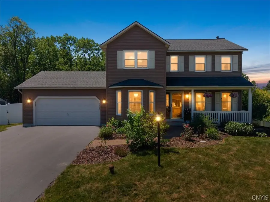 4325 Lazybrook Circle, Liverpool, NY 13088 - #2