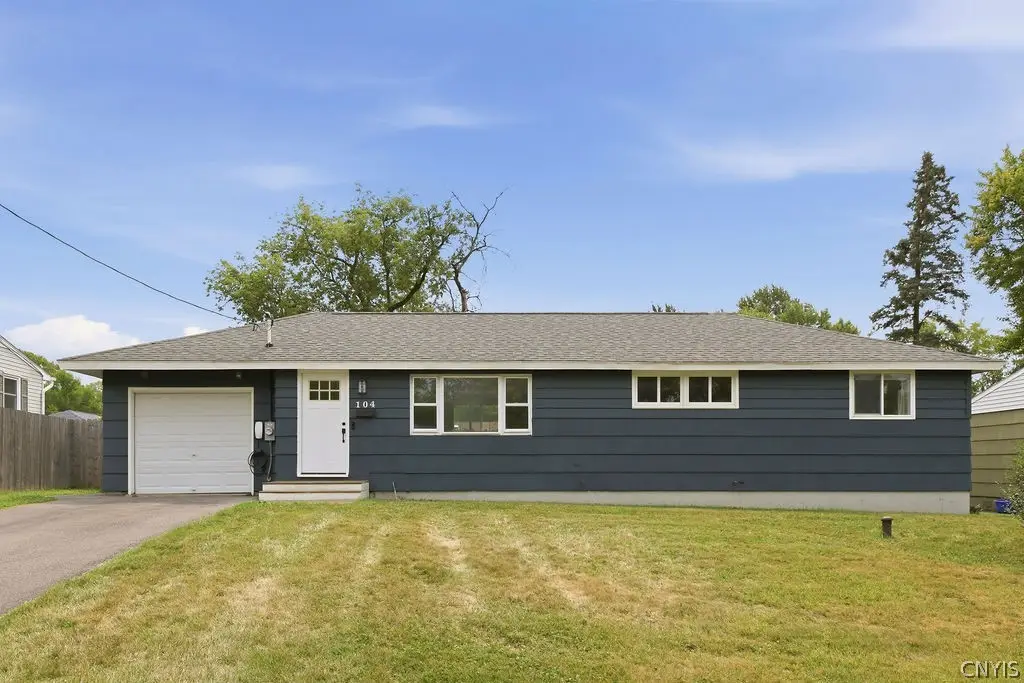 104 Midwood Drive, Liverpool, NY 13088 - #1