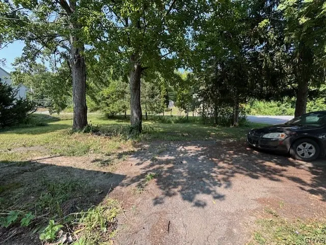 102 Oakley Road, Syracuse, NY 13209 - #3