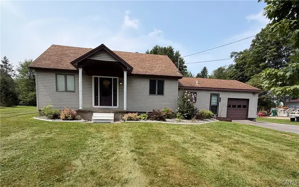 682 W River Road, Oswego, NY 13126