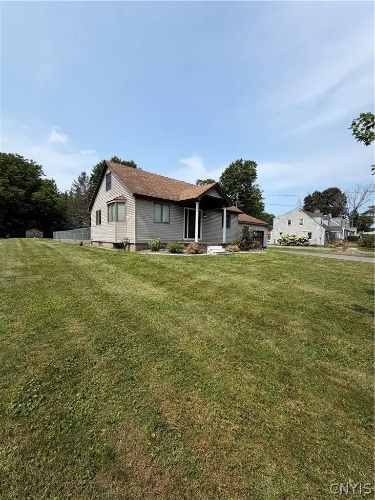 682 W River Road, Oswego, NY 13126 - #2