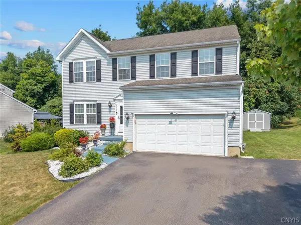 5455 Lucknow Drive, Clay, NY 13041