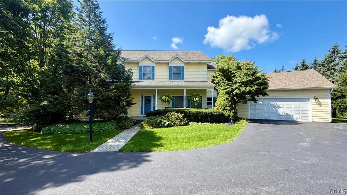 1021 Autumntree Ct, Skaneateles, NY 13152 - #1