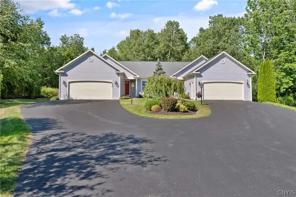 8430 Marco Lane, Baldwinsville, NY 13027