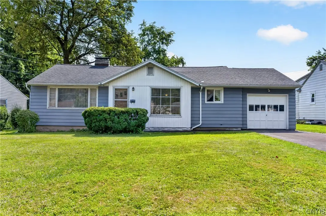14 Pickwick Rd, Syracuse, NY 13214 - #1