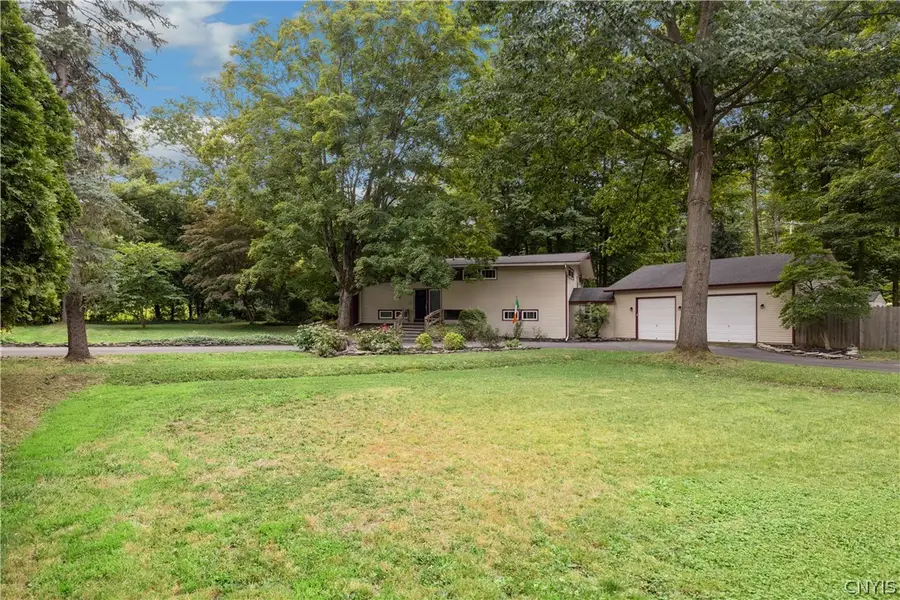 5006 Woodside Road, Fayetteville, NY 13066 - #2