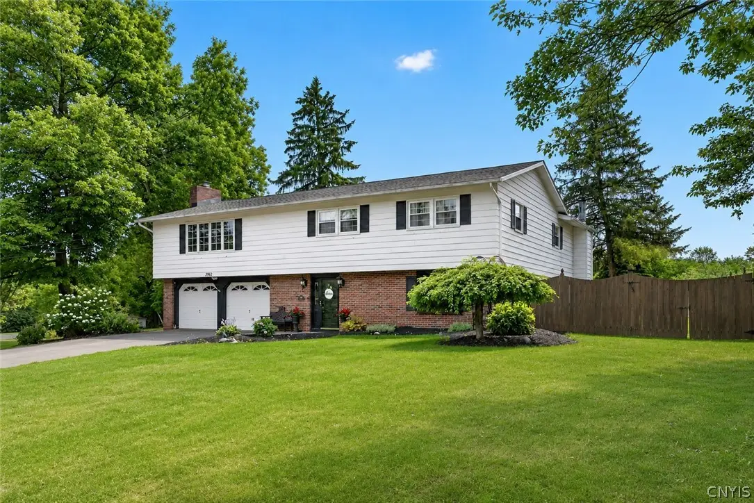 3962 Split Rock Road, Camillus, NY 13031 - #1