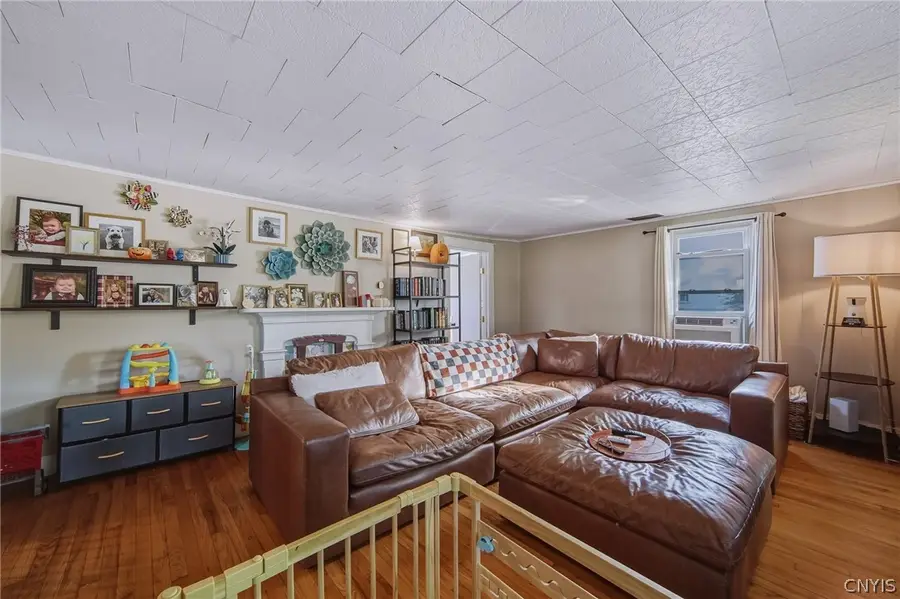 200 Tamarack Street, Liverpool, NY 13088 - #3