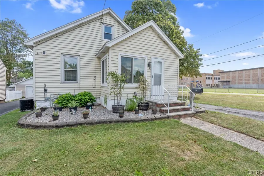 102 Marsden Road, Syracuse, NY 13208 - #2