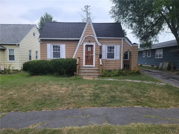 202 Darlington Road E, Syracuse, NY 13208