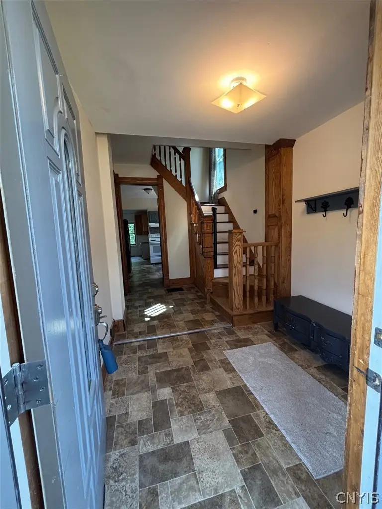 27 Elderkin Avenue, Camillus, NY 13031 - #3