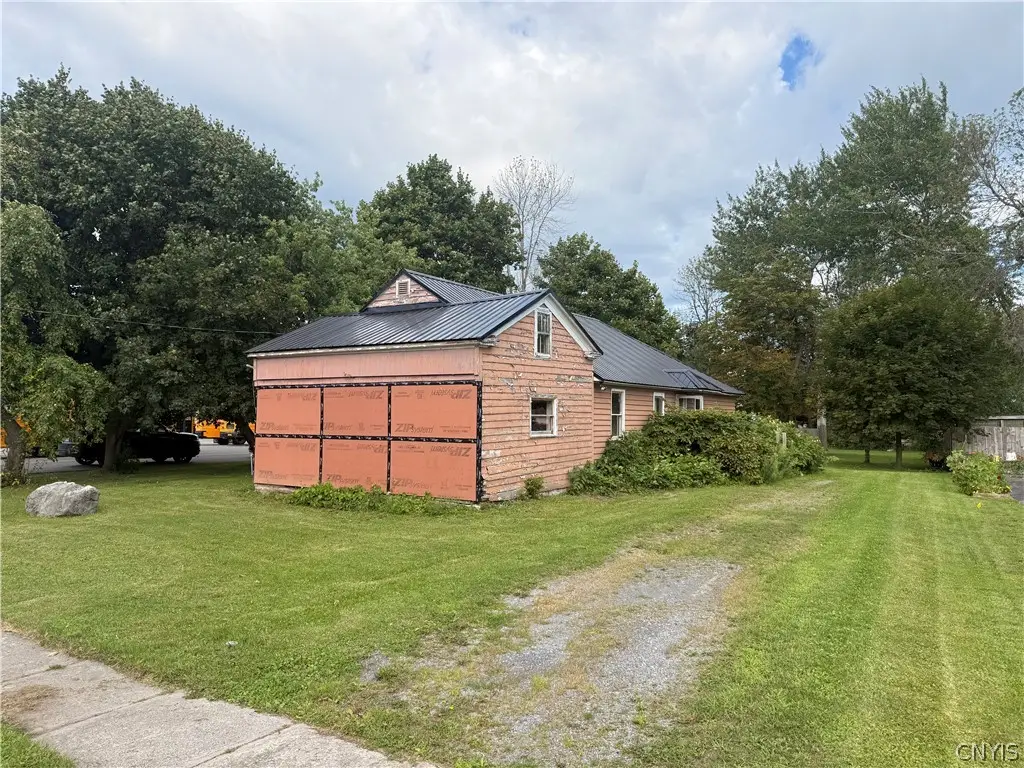 206 Woolsey Street, Sackets Harbor, NY 13685 - #1