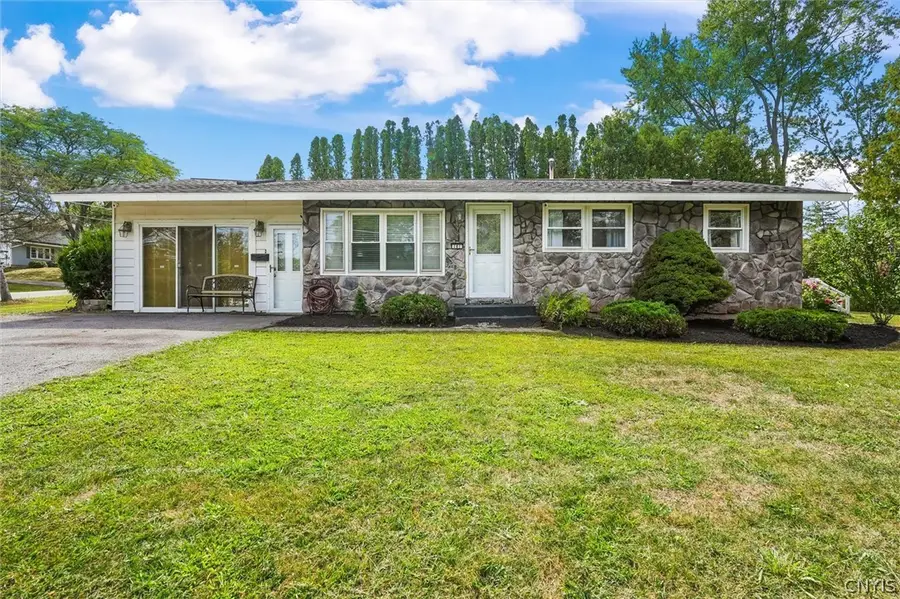 101 Moyer Heights Drive, Liverpool, NY 13088 - #2
