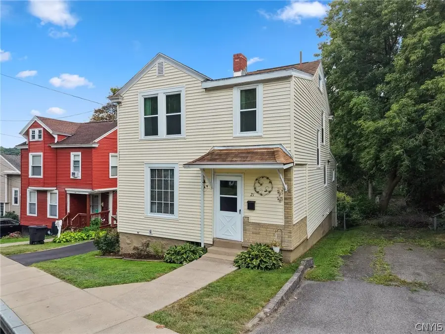 21 Elderkin Avenue, Camillus, NY 13031 - #2