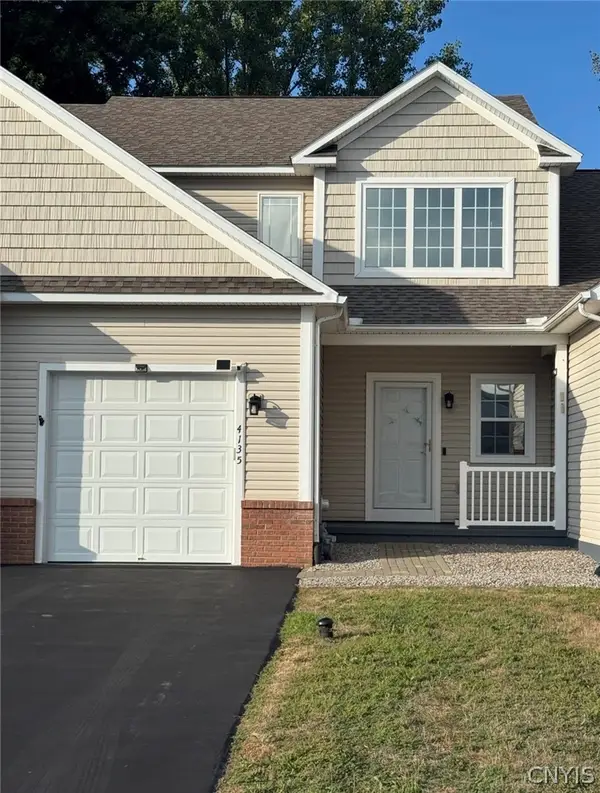 4135 Sandbar Lane, Liverpool, NY 13090