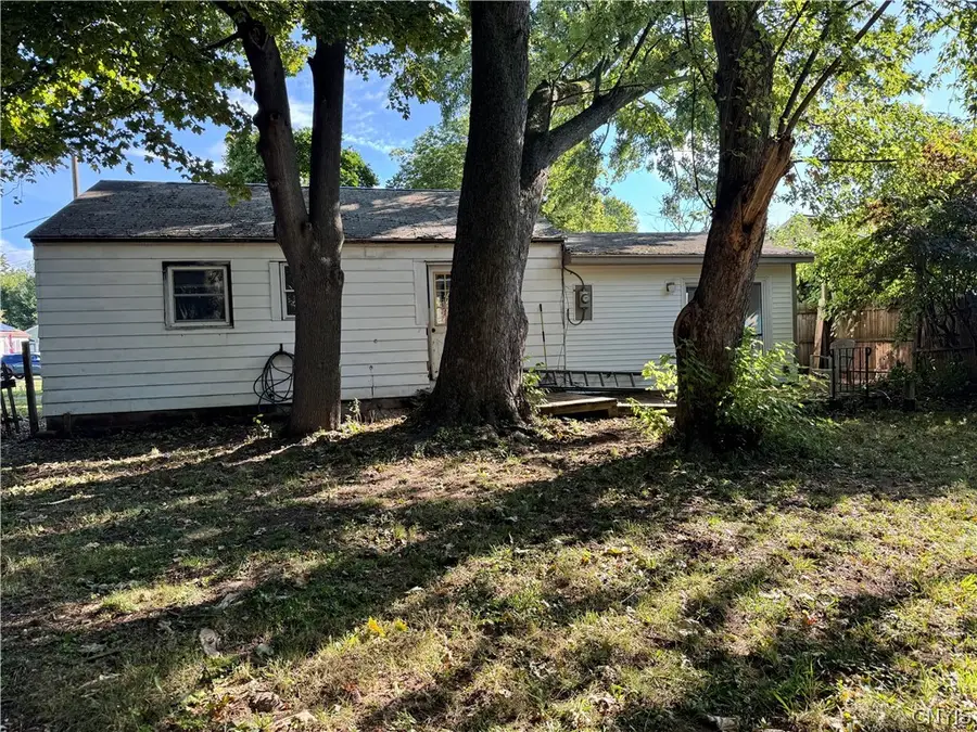 203 Anita Avenue, Liverpool, NY 13088 - #2