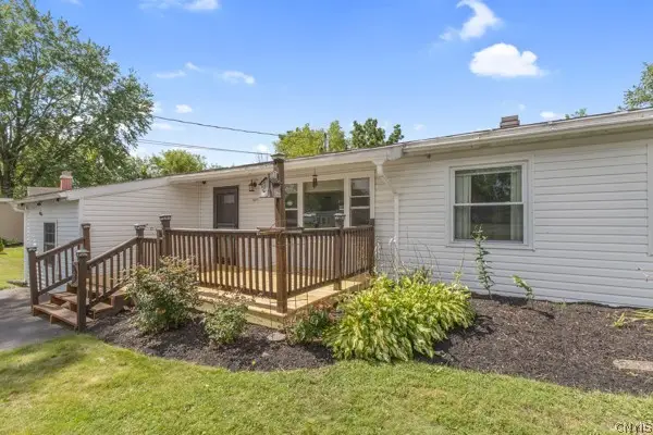 8271 Hamilton Drive, Baldwinsville, NY 13027 - #3