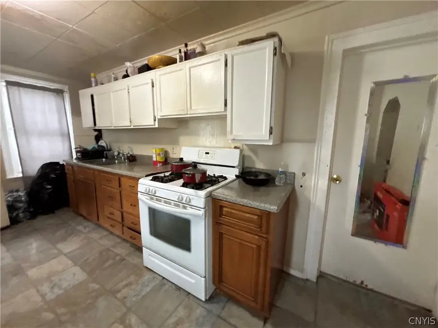 251 Lilac Street, Syracuse, NY 13208 - #3