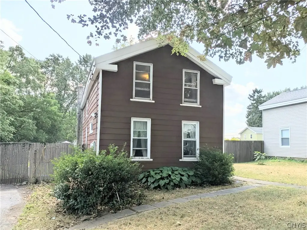 602 Cypress Street, Liverpool, NY 13088 - #1