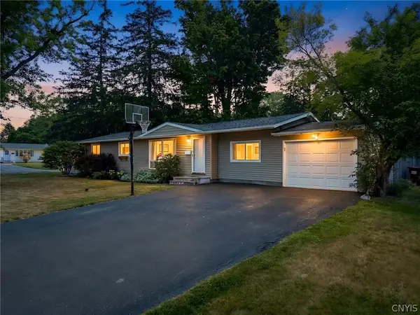 126 Grandy Drive, Liverpool, NY 13088