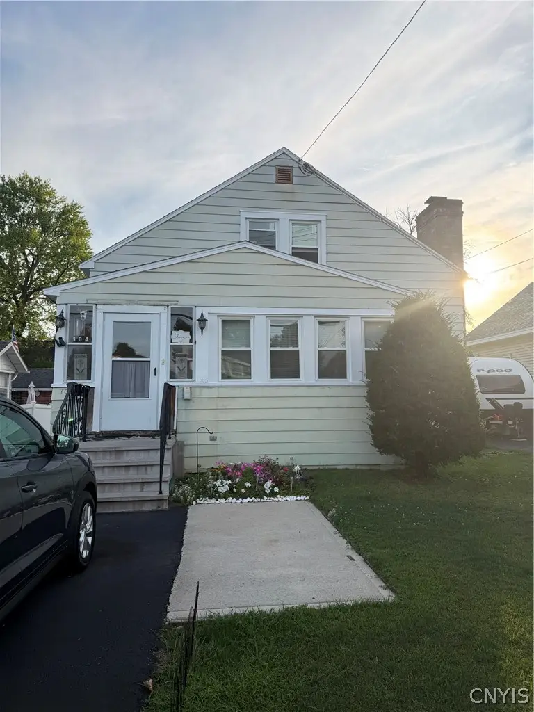 104 Roxford Road S, Syracuse, NY 13208 - #1