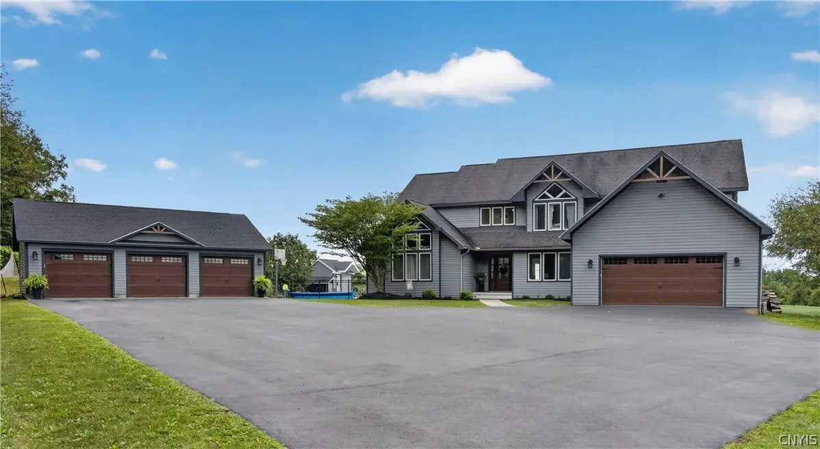 598 W Genesee Road, Baldwinsville, NY 13027 - #1