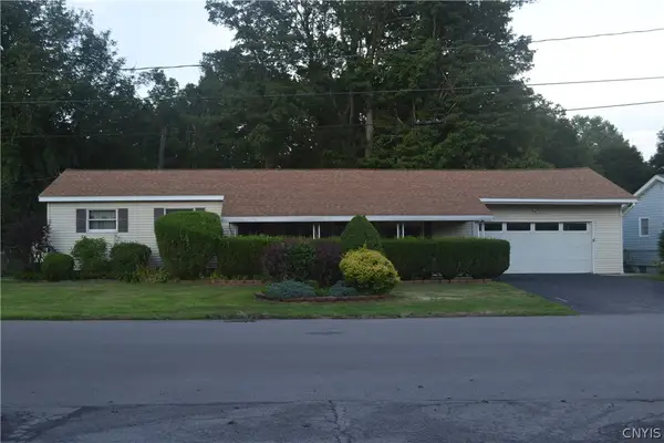 731 Deerfield Drive E, Utica, NY 13502
