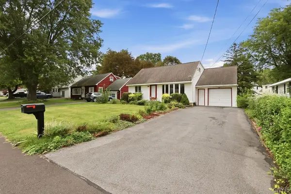 109 Manor Drive, East Syracuse, NY 13057