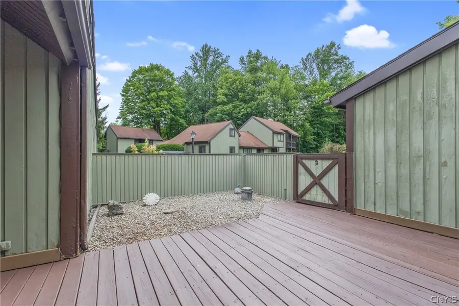 647 Idlewood Court, Baldwinsville, NY 13027 - #2
