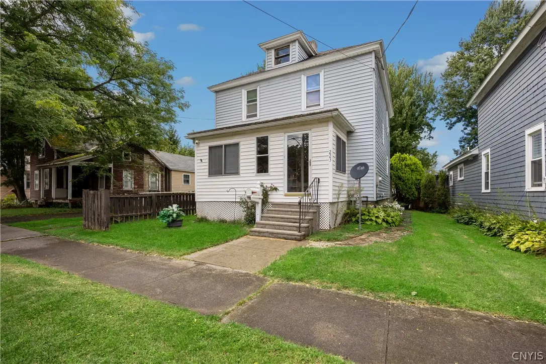 223 E Elm Street, Oneida, NY 13421 - #1