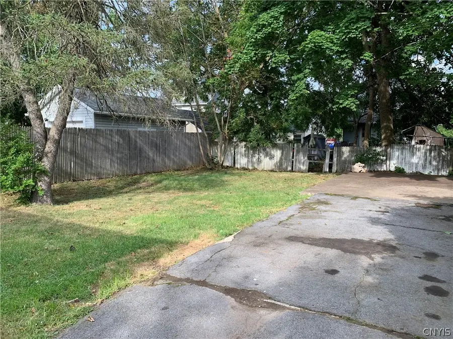 124 Marsden Road, Syracuse, NY 13208 - #3
