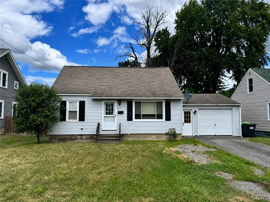 505 E Molloy Rd, Syracuse, NY 13211 - #1