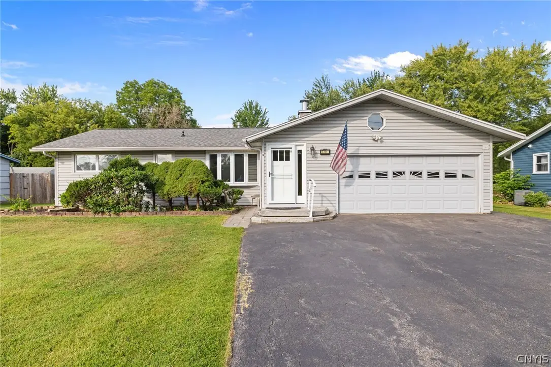 7761 Davis Road S, Syracuse, NY 13212 - #1