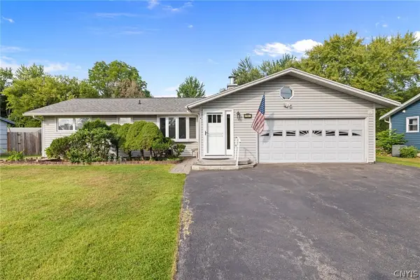 7761 Davis Road S, Syracuse, NY 13212