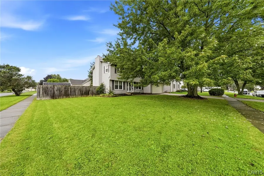 101 Park Lane Circle, Lockport, NY 14094 - #3
