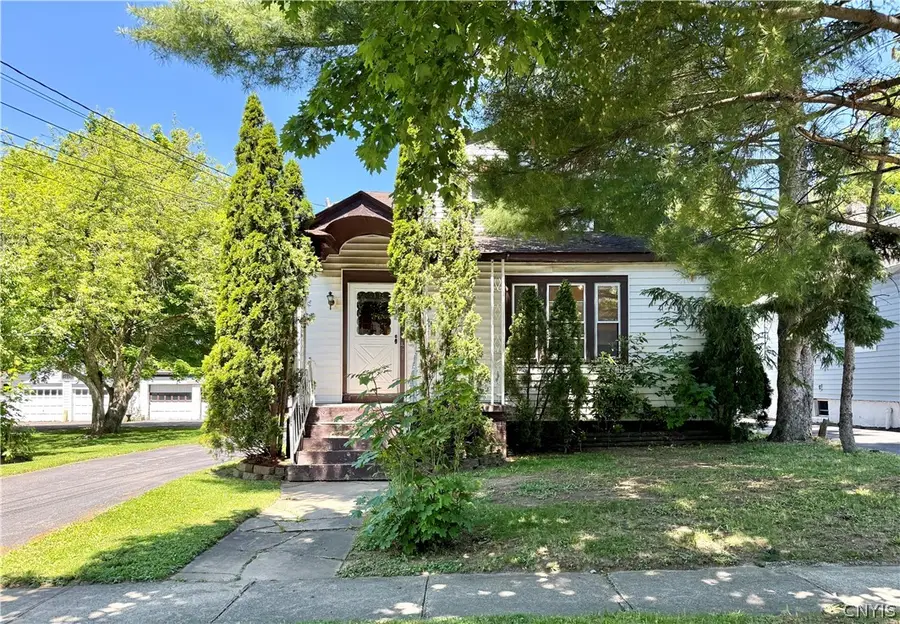 2208 Caroline Street, Utica, NY 13502 - #3