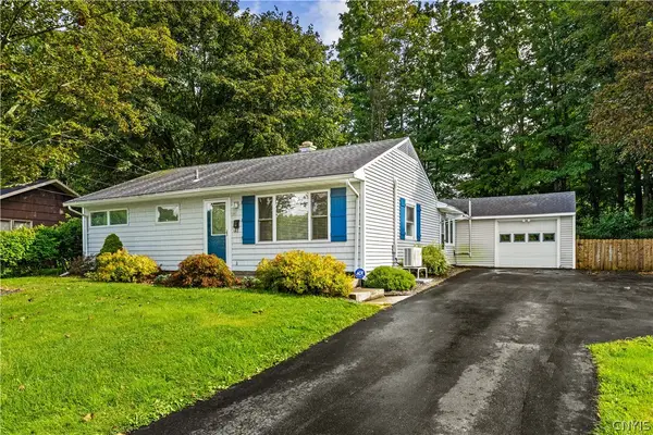 31 Pinecrest Road, New Hartford, NY 13413