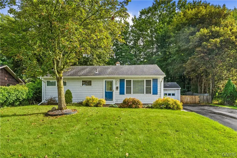 31 Pinecrest Road, New Hartford, NY 13413 - #2