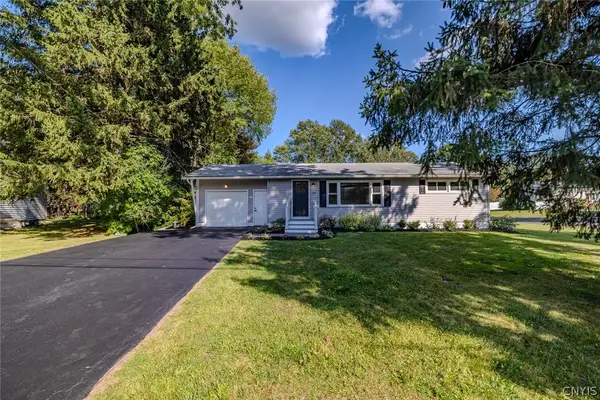 119 Greystone Drive, Camillus, NY 13031