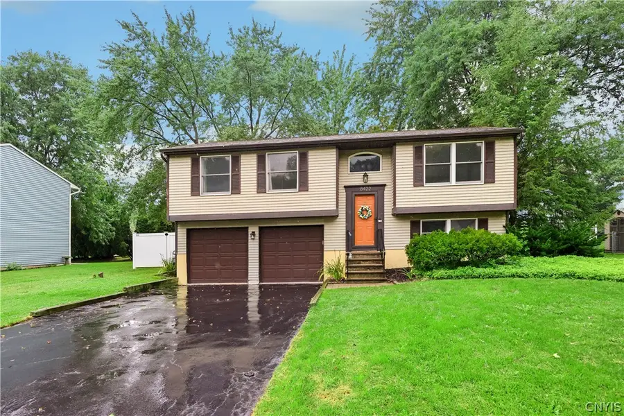 8422 Zenith Drive, Baldwinsville, NY 13027 - #3