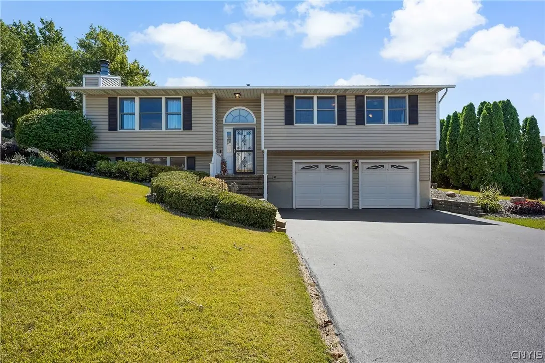 202 Chestnut Hill Drive, Liverpool, NY 13088 - #1