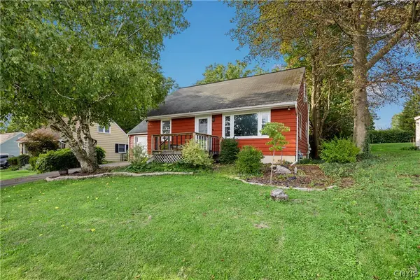122 W Dauenhauer Street, East Syracuse, NY 13057