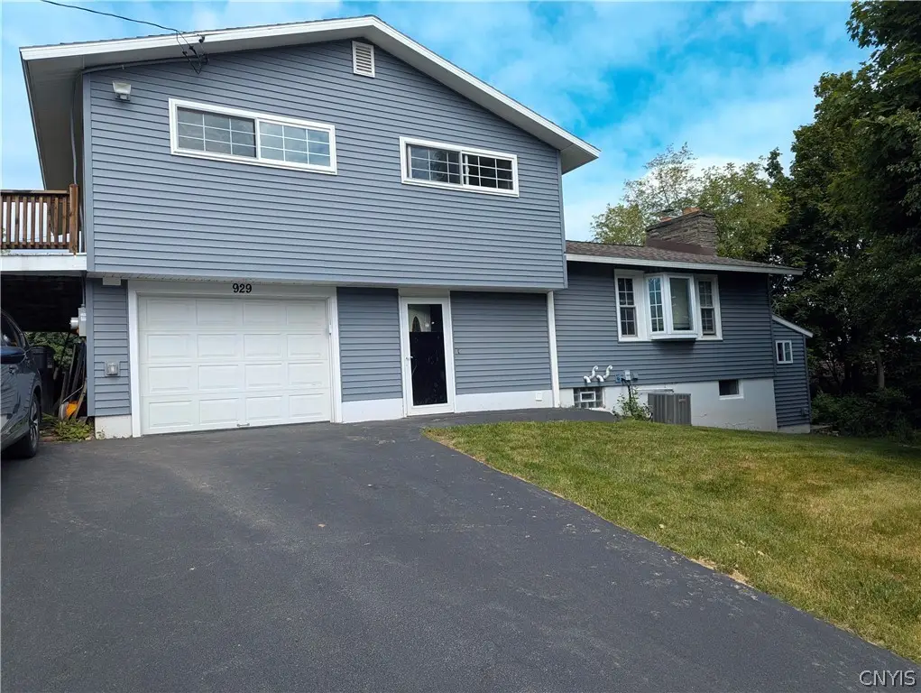 929 Northway Street, Syracuse, NY 13224 - #1
