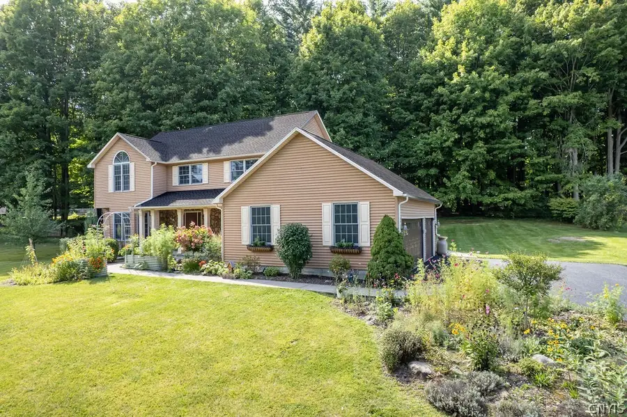 412 Hourglass Lane, Baldwinsville, NY 13027 - #2