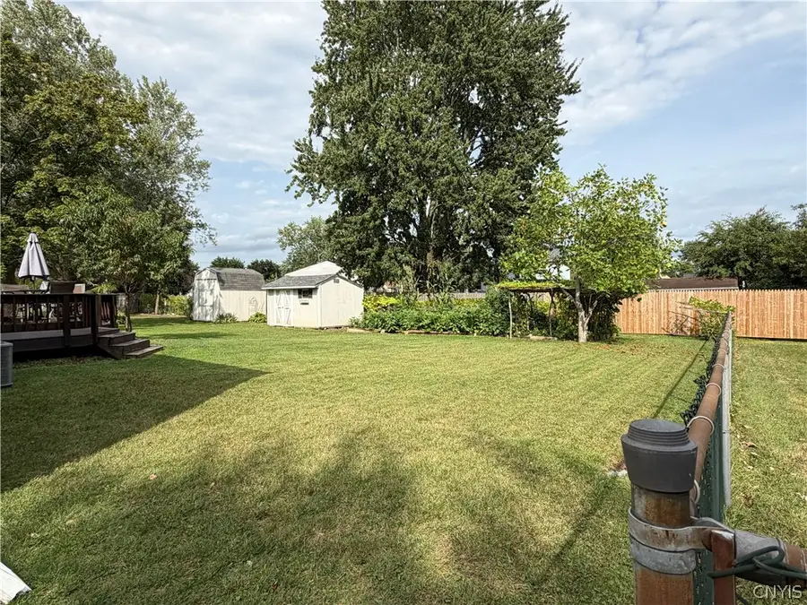 7437 Farmstead Road, Liverpool, NY 13088 - #3