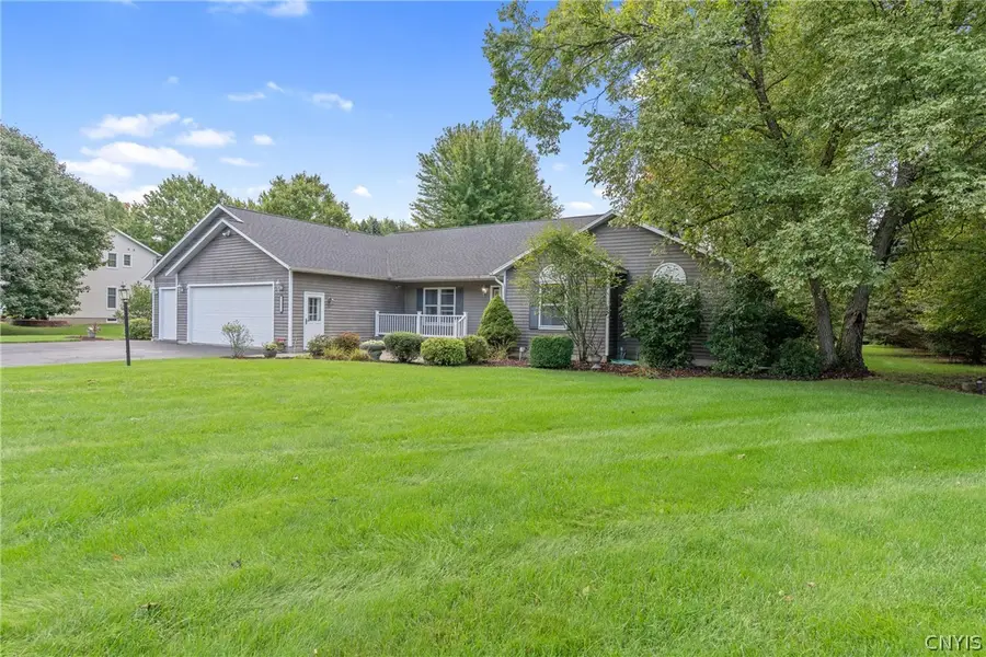2352 Hunt Road, Camillus, NY 13031 - #3