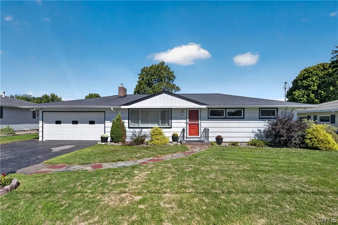 203 Hibiscus Dr, North Syracuse, NY 13212 - #1